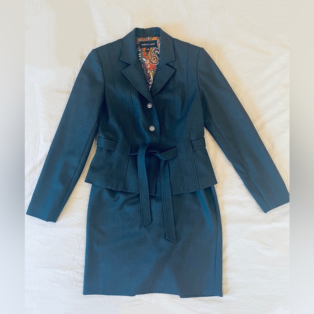 Isabel & Nina Business Suit NWOT